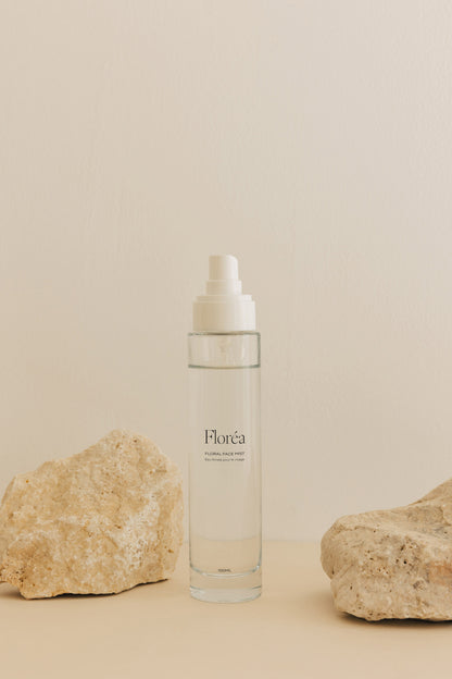 Mockup de flacon vaporisateur en verre